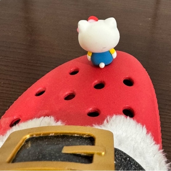 CROCS X HELLO KITTY jibbitz - Picture 7 of 10